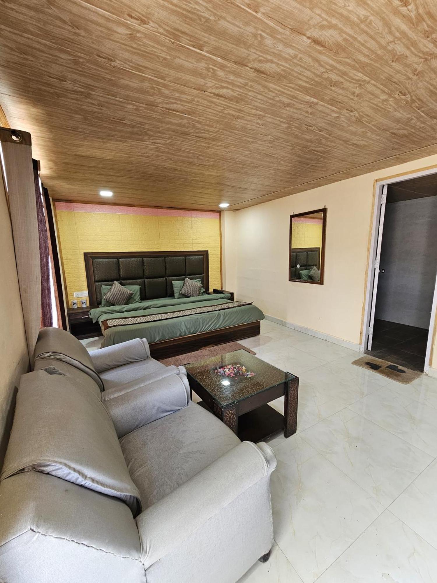 Little Heart Resort Chail Buitenkant foto