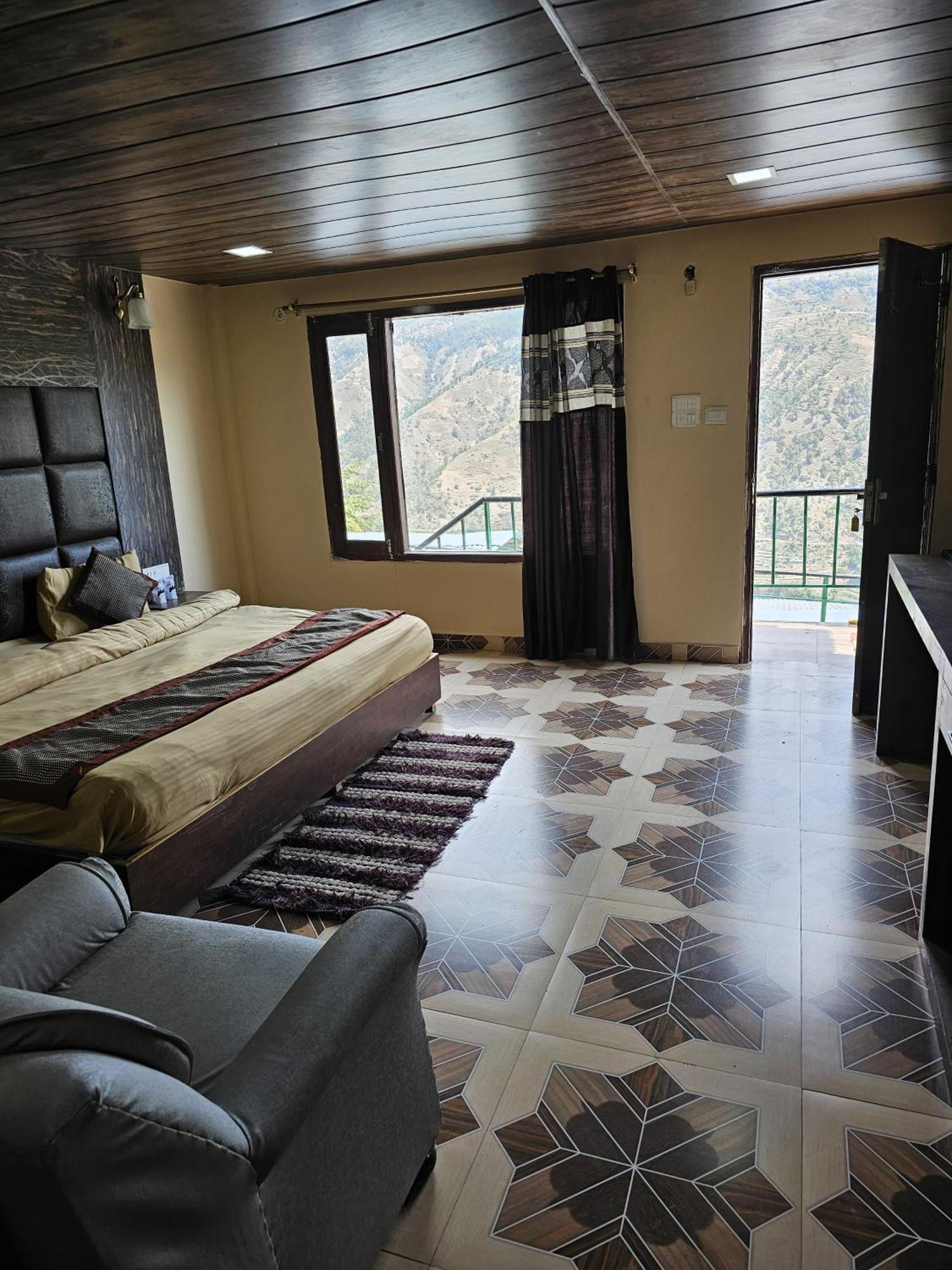 Little Heart Resort Chail Buitenkant foto